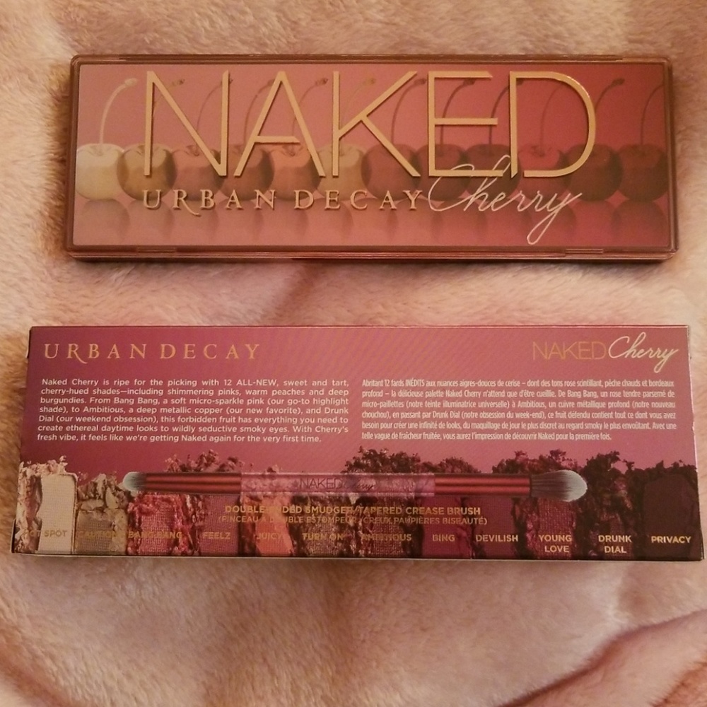 Urban Decay Naked Cherry eyeshadow - Picture 3 of 4